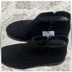 Cat & Jack Black Men's Chukka Ankle Boots 5 , new